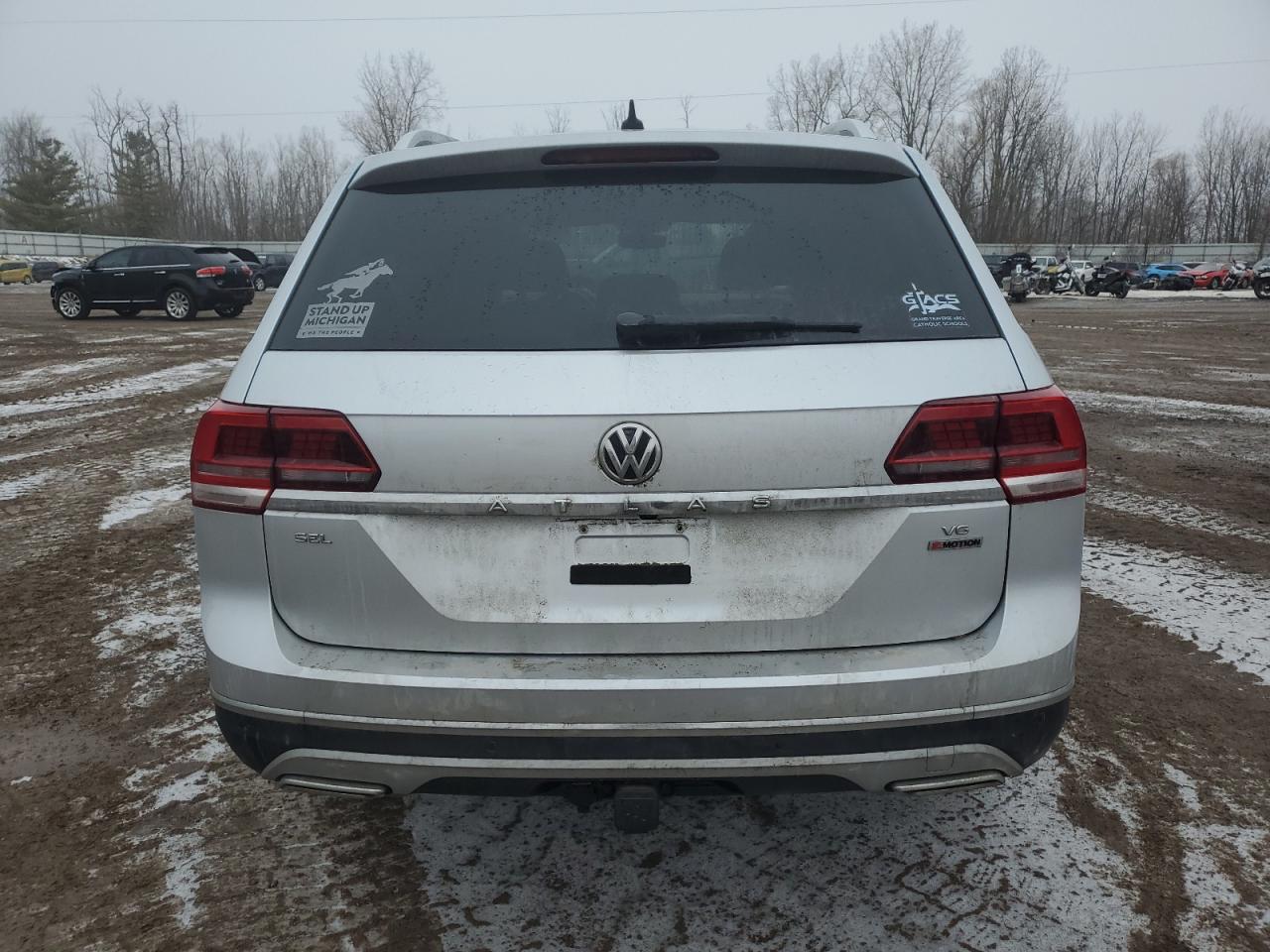 2019 Volkswagen Atlas VIN 1V2MR2CAXKC542830 Copart auction photo, side damage thumbnail 6