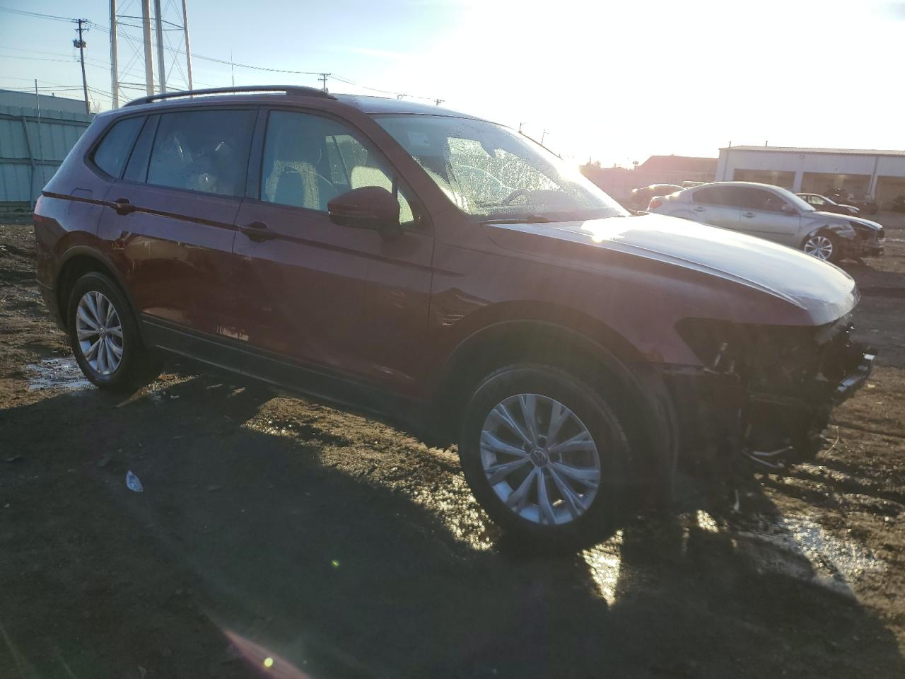 2019 Volkswagen Tiguan VIN 3VV0B7AX5KM141808 Copart auction photo, front end damage thumbnail 4