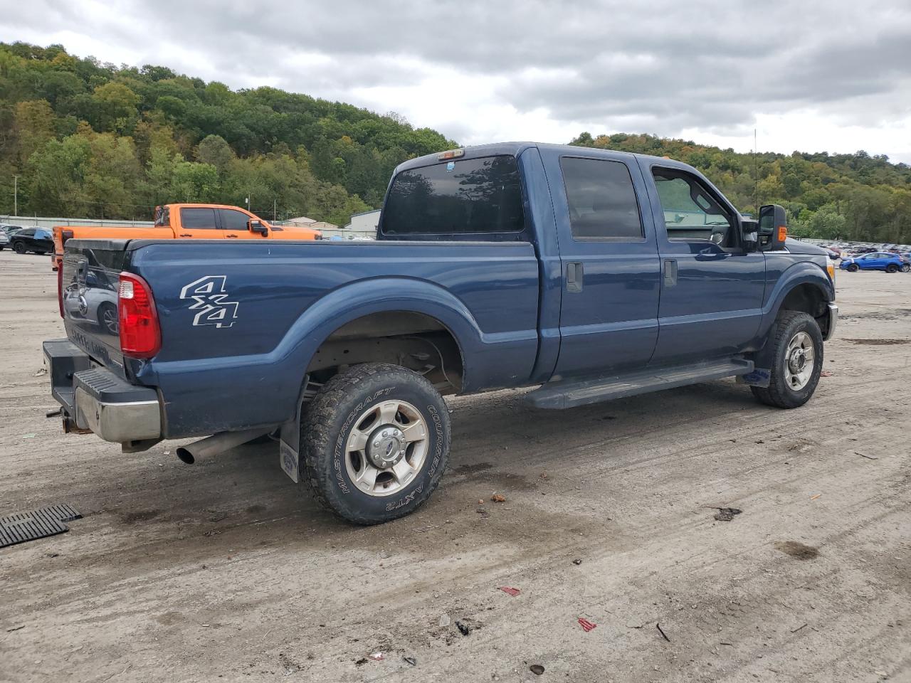 2016 Ford F250 VIN 1FT7W2B62GED10125 Copart auction photo, burn - interior damage thumbnail 3