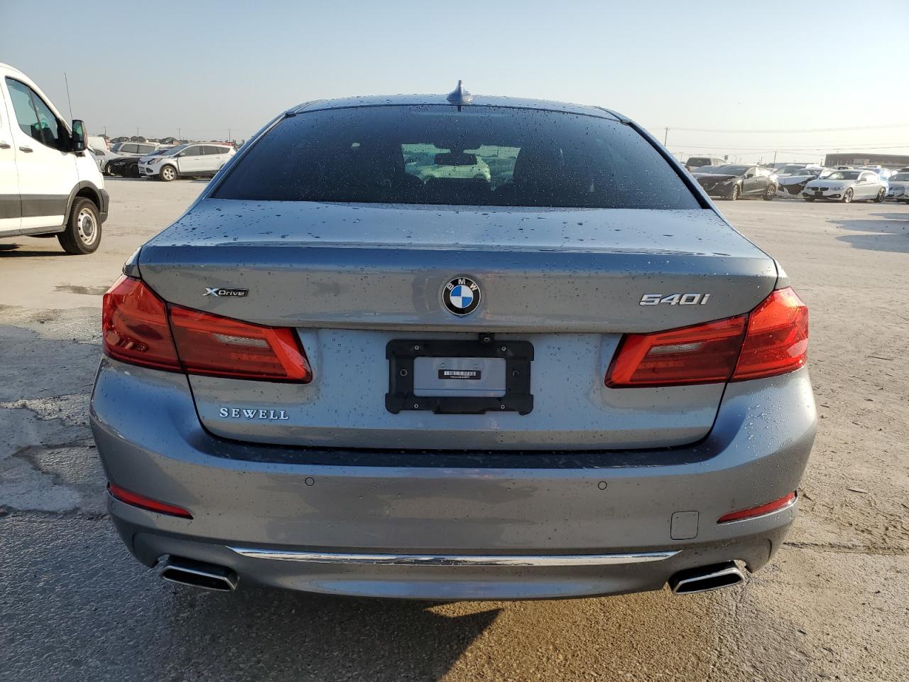 2018 BMW 5er VIN WBAJE7C50JWC56269 Copart auction photo, front end / side damage thumbnail 6