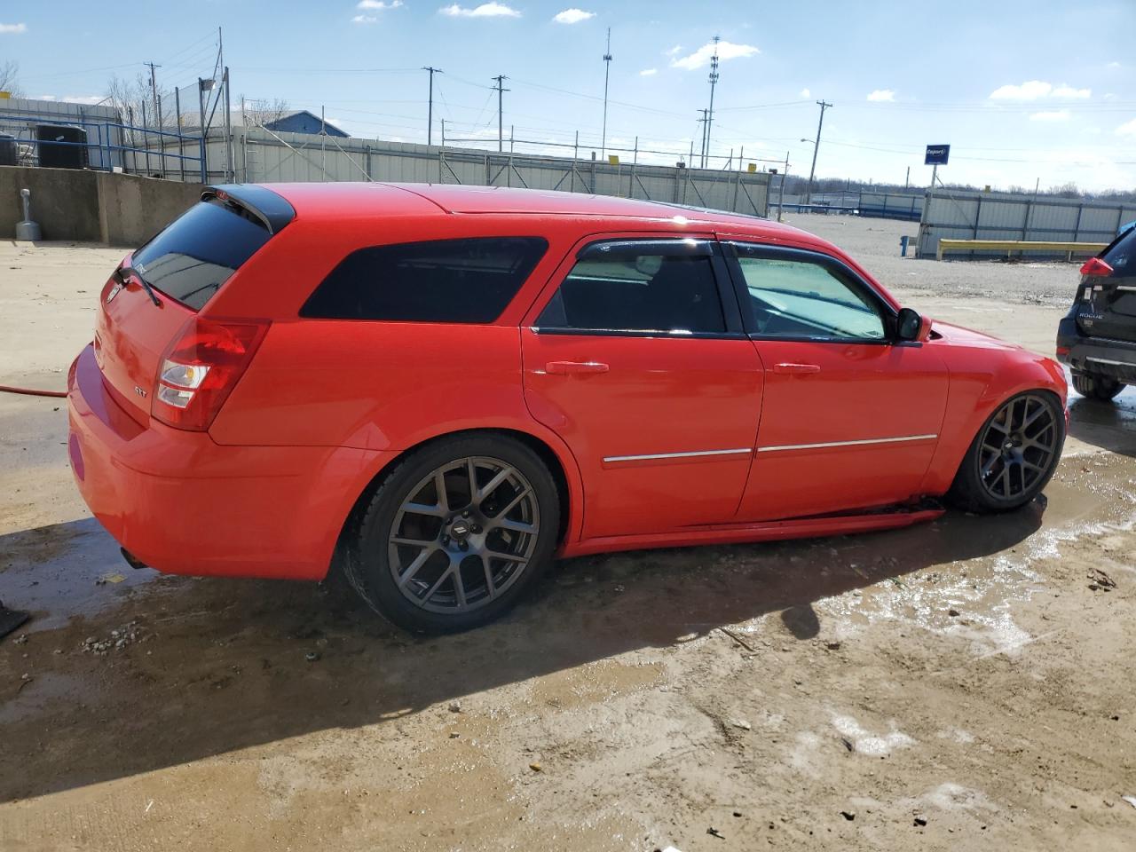 2007 Dodge Magnum VIN 2D4FV47V27H712975 Copart auction photo, front end / side damage thumbnail 3