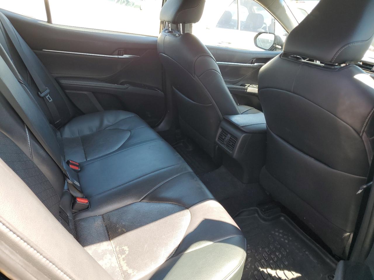 2018 Toyota Camry VIN 4T1B61HK2JU626089 Copart auction photo, rear end damage thumbnail 10