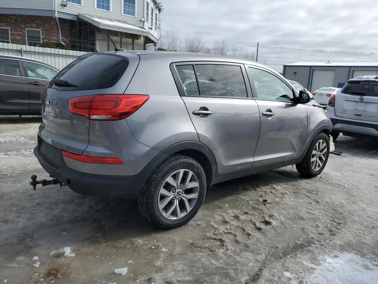2016 KIA Sportage VIN KNDPBCAC6G7802864 Copart auction photo, front end damage thumbnail 3