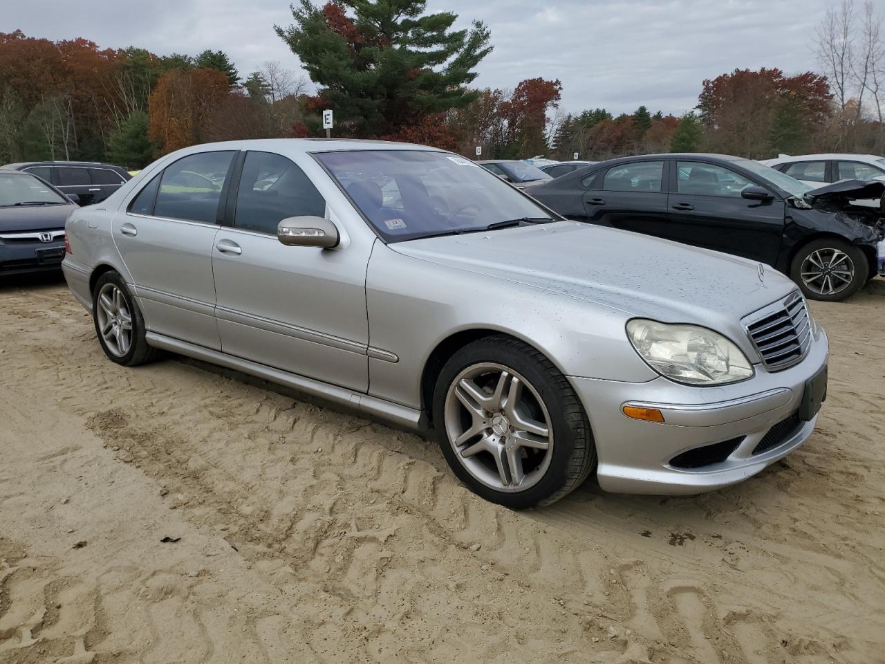 2006 Mercedes-Benz S-klasse VIN WDBNG75JX6A461395 Copart auction photo, minor dent/scratches damage thumbnail 4