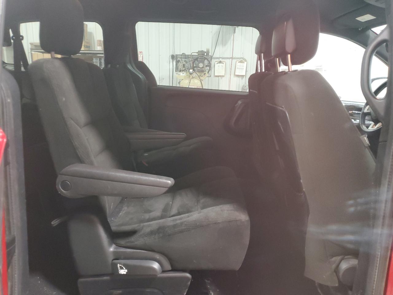 2015 Dodge Caravan VIN 2C4RDGBG8FR576030 Copart auction photo, front end / undercarriage damage thumbnail 11