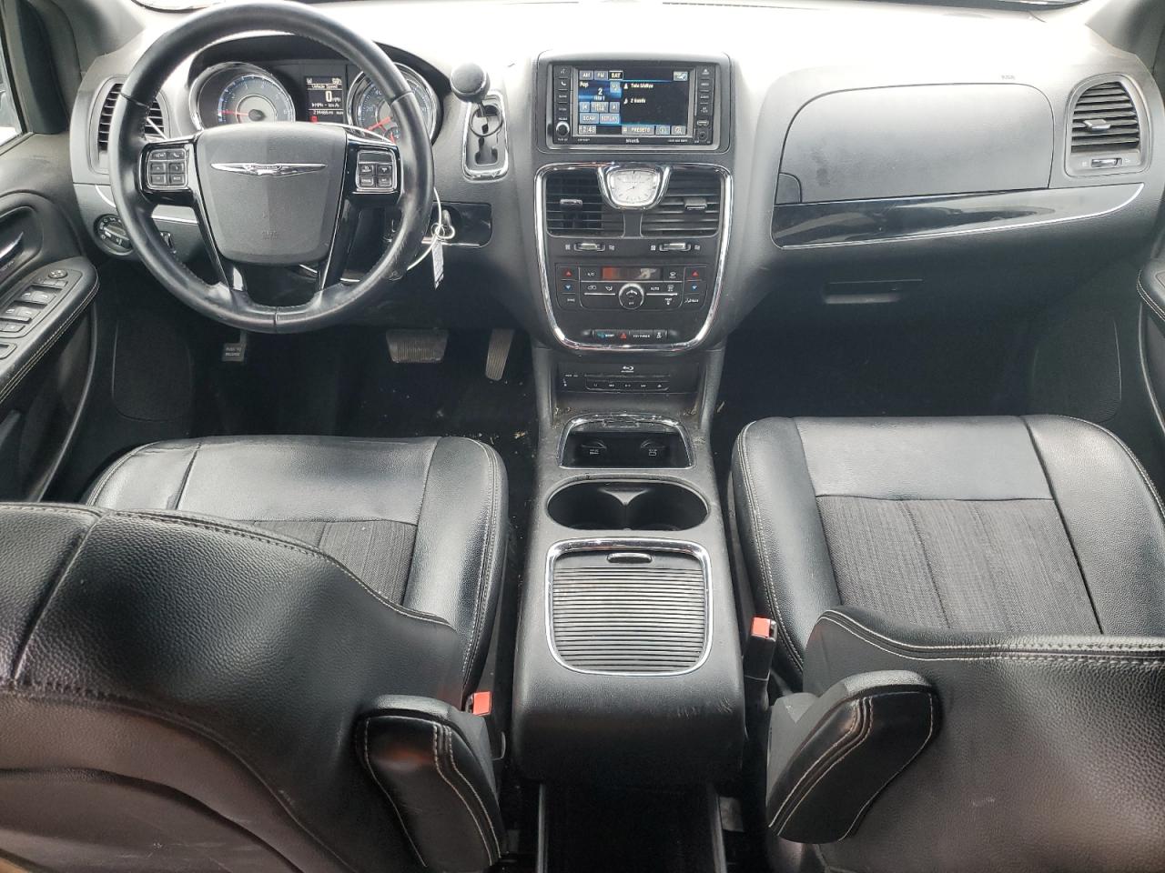 2015 Chrysler Town & Country VIN 2C4RC1HG0FR755170 Copart auction photo, front end damage thumbnail 8