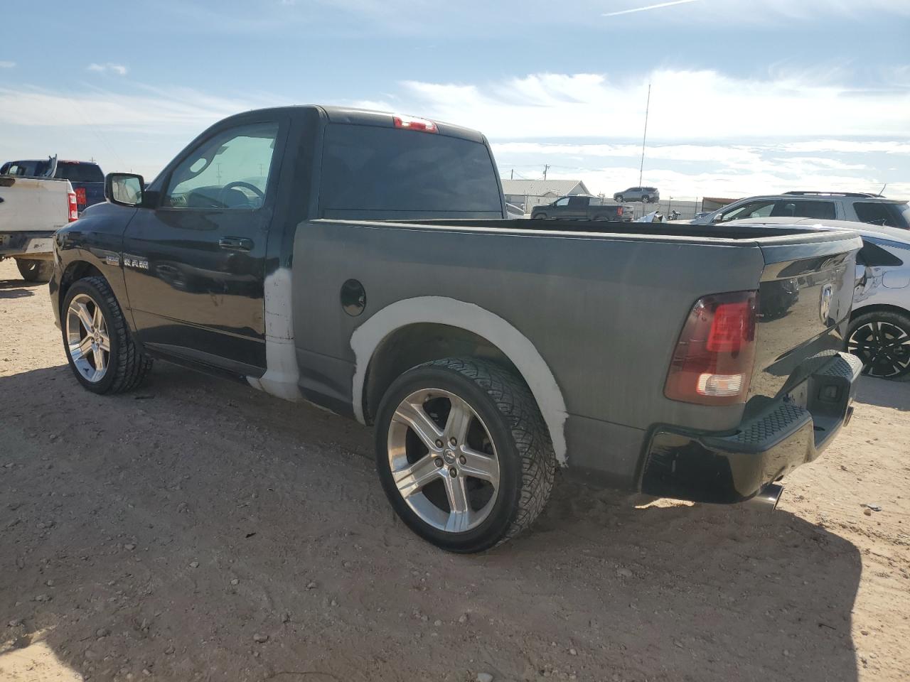 2013 RAM 1500 VIN 3C6JR6CT2DG512371 Copart auction photo, minor dent/scratches / normal wear damage thumbnail 2