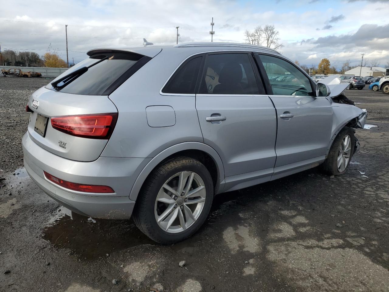 2016 Audi Q3 VIN WA1EFCFS2GR014142 Copart auction photo, front end damage thumbnail 3