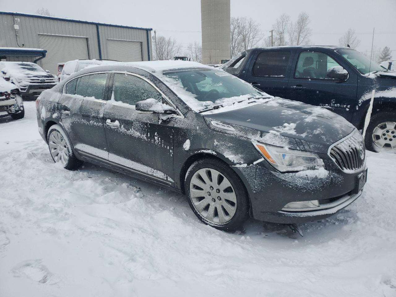 2015 Buick LaCrosse VIN 1G4GC5G35FF327515 Copart auction photo, front end damage thumbnail 4