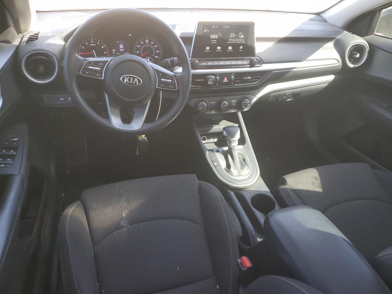 2020 KIA Forte VIN 3KPF24AD5LE260581 Copart auction photo, vandalism damage thumbnail 8