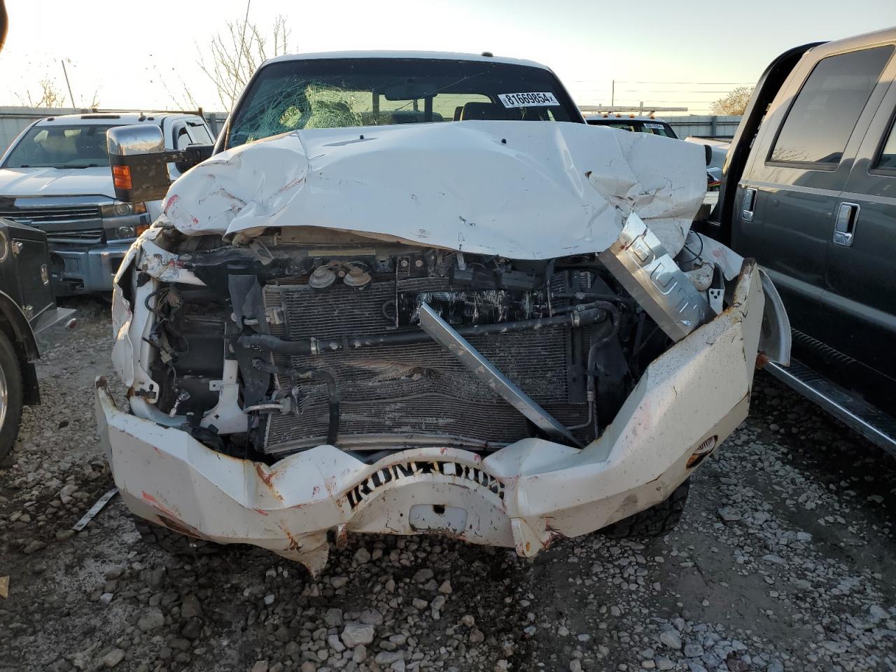 2013 Ford F350 VIN 1FT8W3BT4DEA11716 Copart auction photo, front end damage thumbnail 5