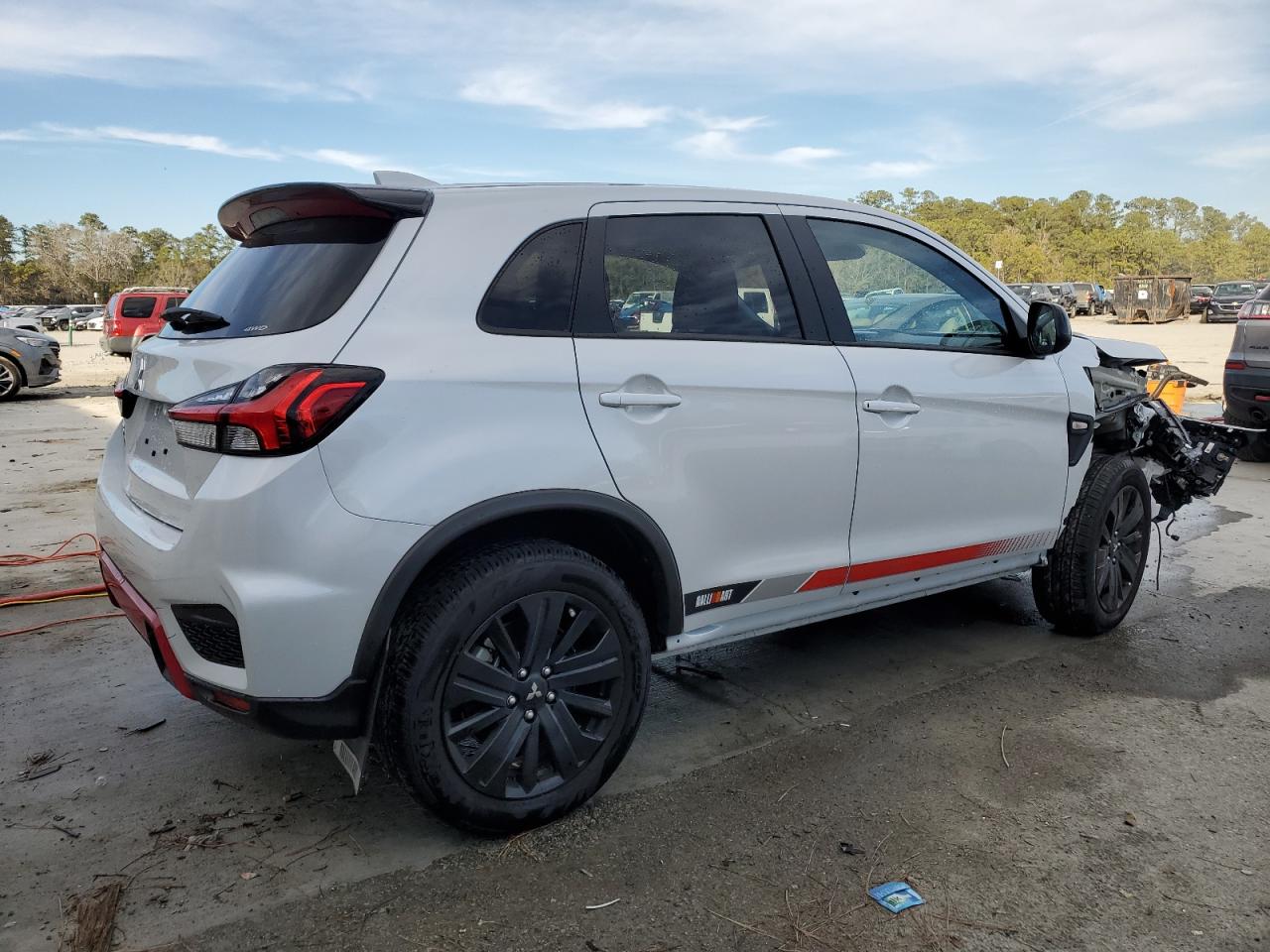 2024 Mitsubishi Outlander VIN JA4ARUAU8RU018457 Copart auction photo, front end damage thumbnail 3