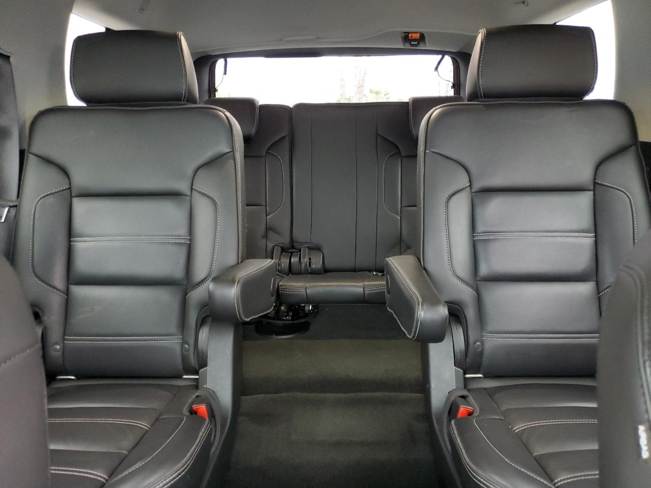 2018 GMC Yukon VIN 1GKS2CKJ9JR249652 Copart auction photo, burn / minor dent/scratches damage thumbnail 10