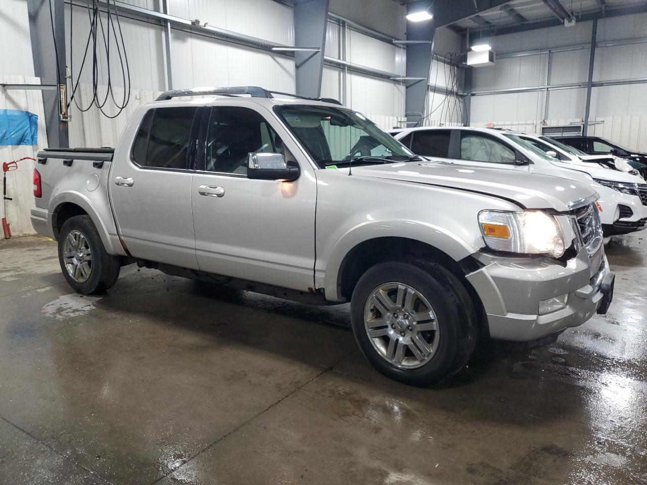 2007 Ford Explorer VIN 1FMEU53K77UA46783 Copart auction photo, front end damage thumbnail 4