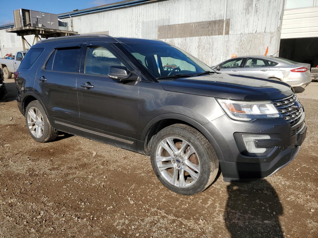 2016 Ford Explorer VIN 1FM5K8D88GGC64966 Copart auction photo, side / minor dent/scratches damage thumbnail 4