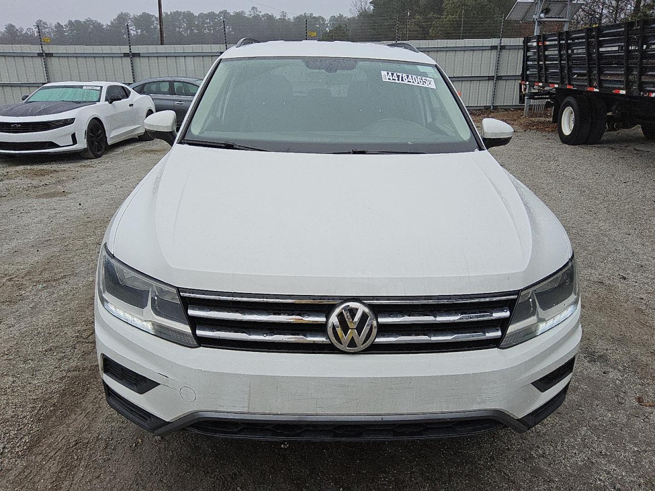 2020 Volkswagen Tiguan VIN 3VV3B7AX0LM015225 Copart auction photo, front end damage thumbnail 5