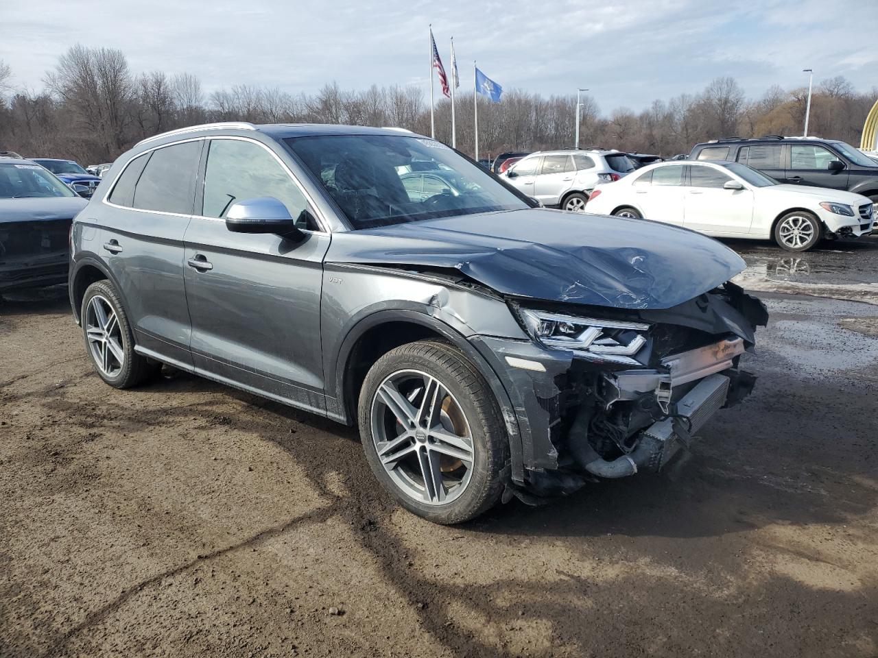 2018 Audi SQ5 VIN WA1A4AFY1J2009396 Copart auction photo, front end damage thumbnail 4