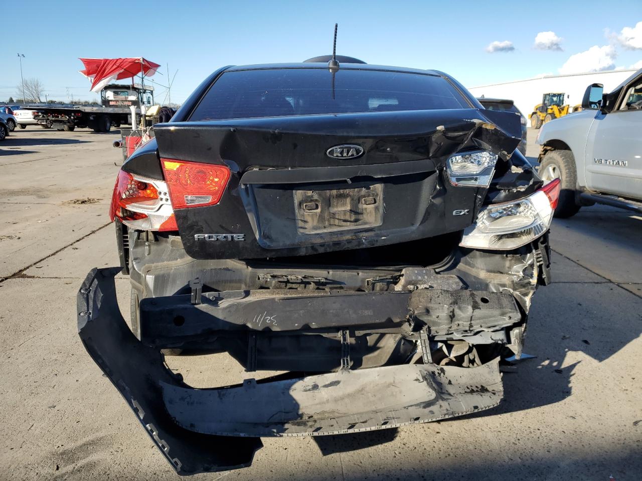 2013 KIA Forte VIN KNAFU4A25D5736640 Copart auction photo, rear end damage thumbnail 6