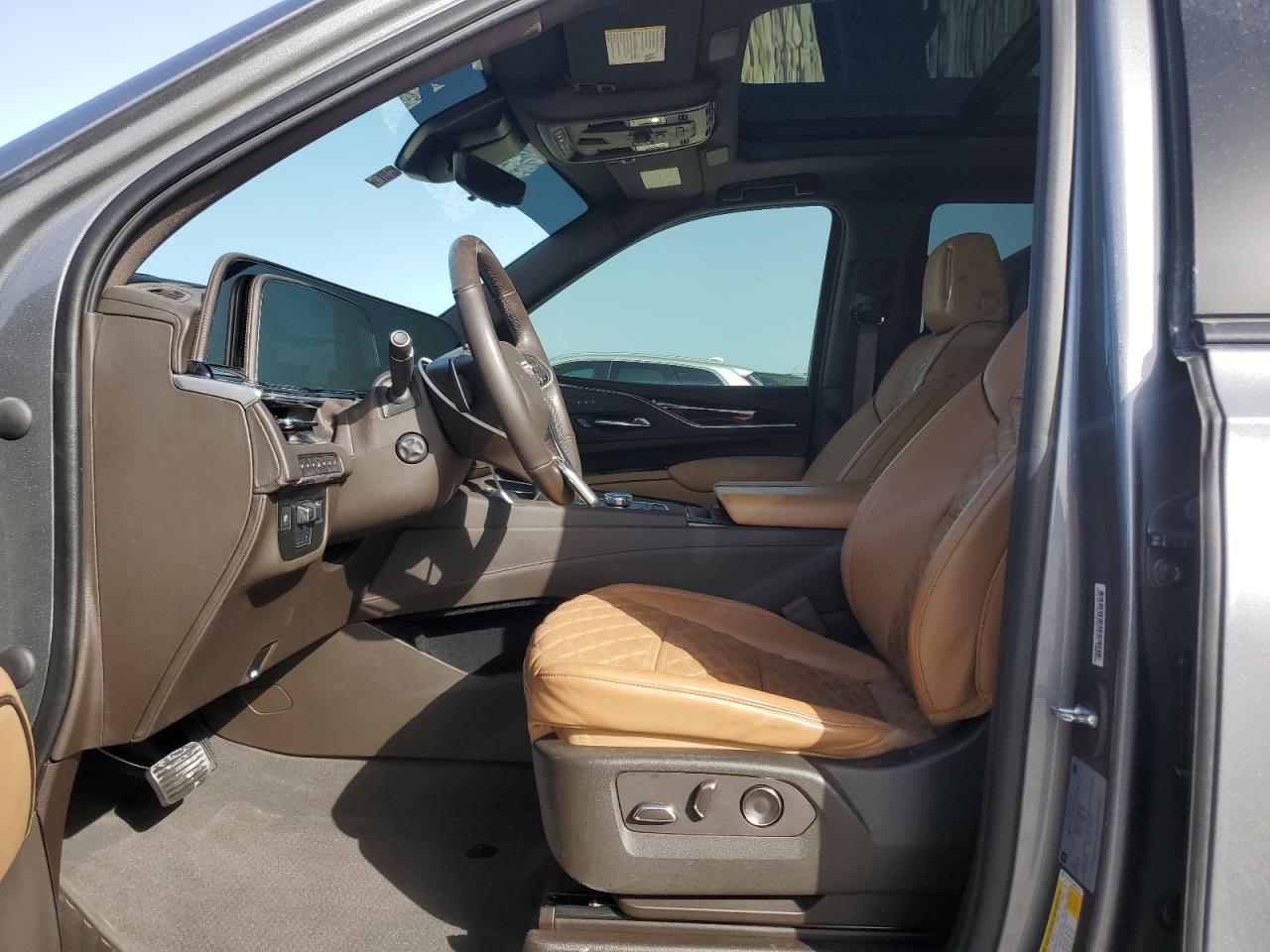 2021 Cadillac Escalade VIN 1GYS4FKL8MR242134 Copart auction photo, front end / minor dent/scratches damage thumbnail 7