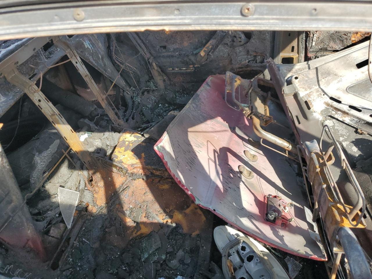 1992 Pontiac Bonneville VIN 1G2HX53LXN1238848 Copart auction photo, burn - interior / all over damage thumbnail 10