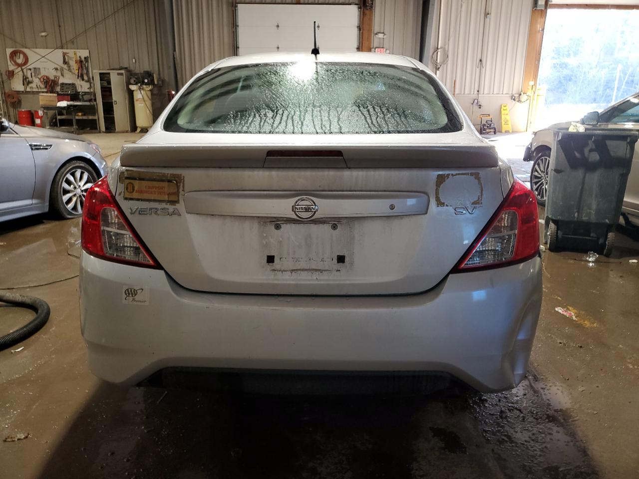 2017 Nissan Versa VIN 3N1CN7APXHK450460 Copart auction photo, front end / rear end damage thumbnail 6