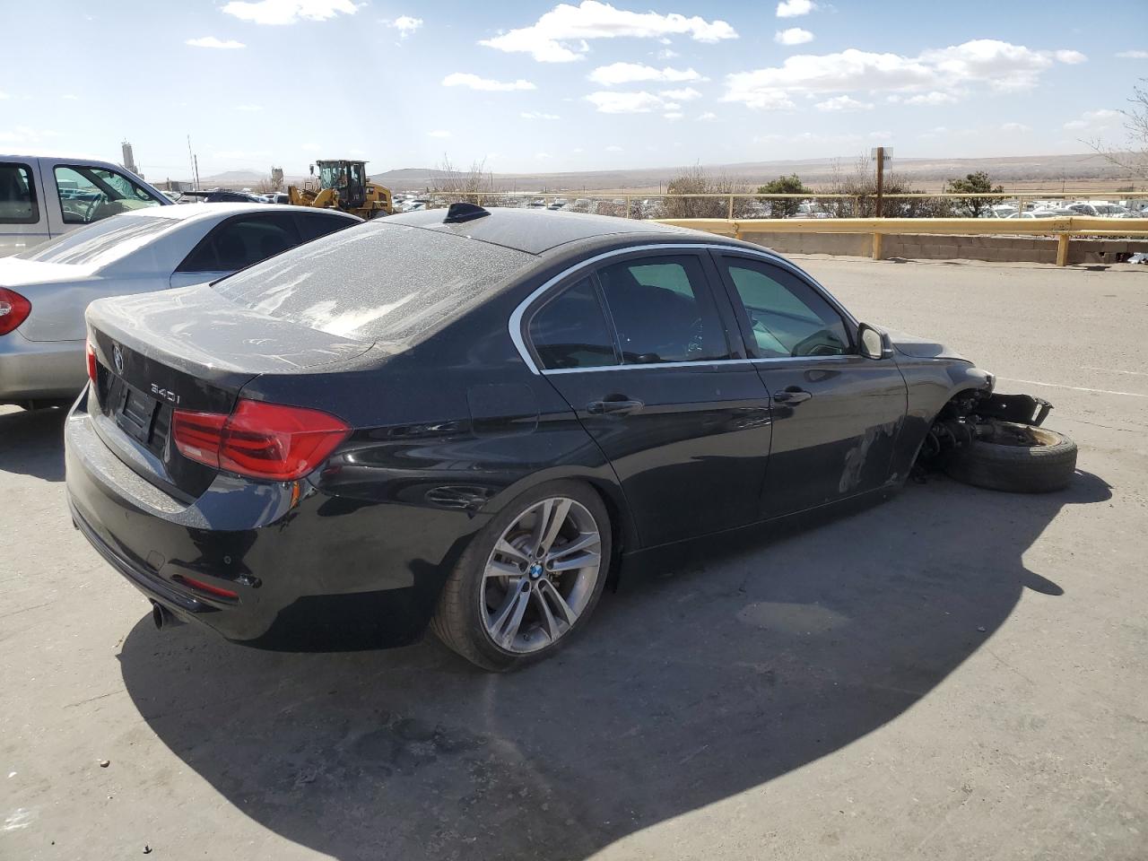 2016 BMW 3er VIN WBA8B7G50GNT14491 Copart auction photo, front end / undercarriage damage thumbnail 3