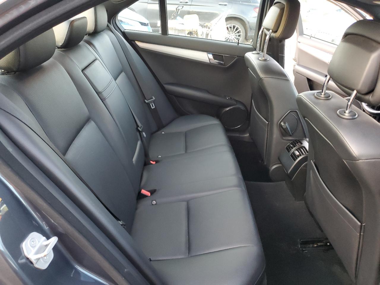 2009 Mercedes-Benz C-klasse VIN WDDGF54X09R077726 Copart auction photo, all over damage thumbnail 10