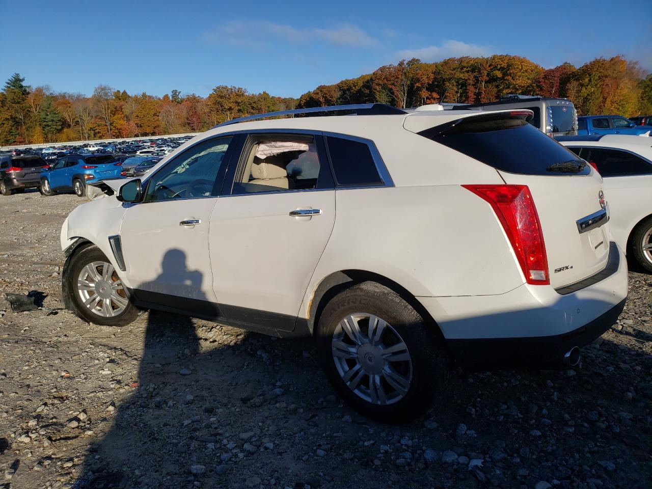 2016 Cadillac SRX VIN 3GYFNEE33GS512246 Copart auction photo, front end / side damage thumbnail 2
