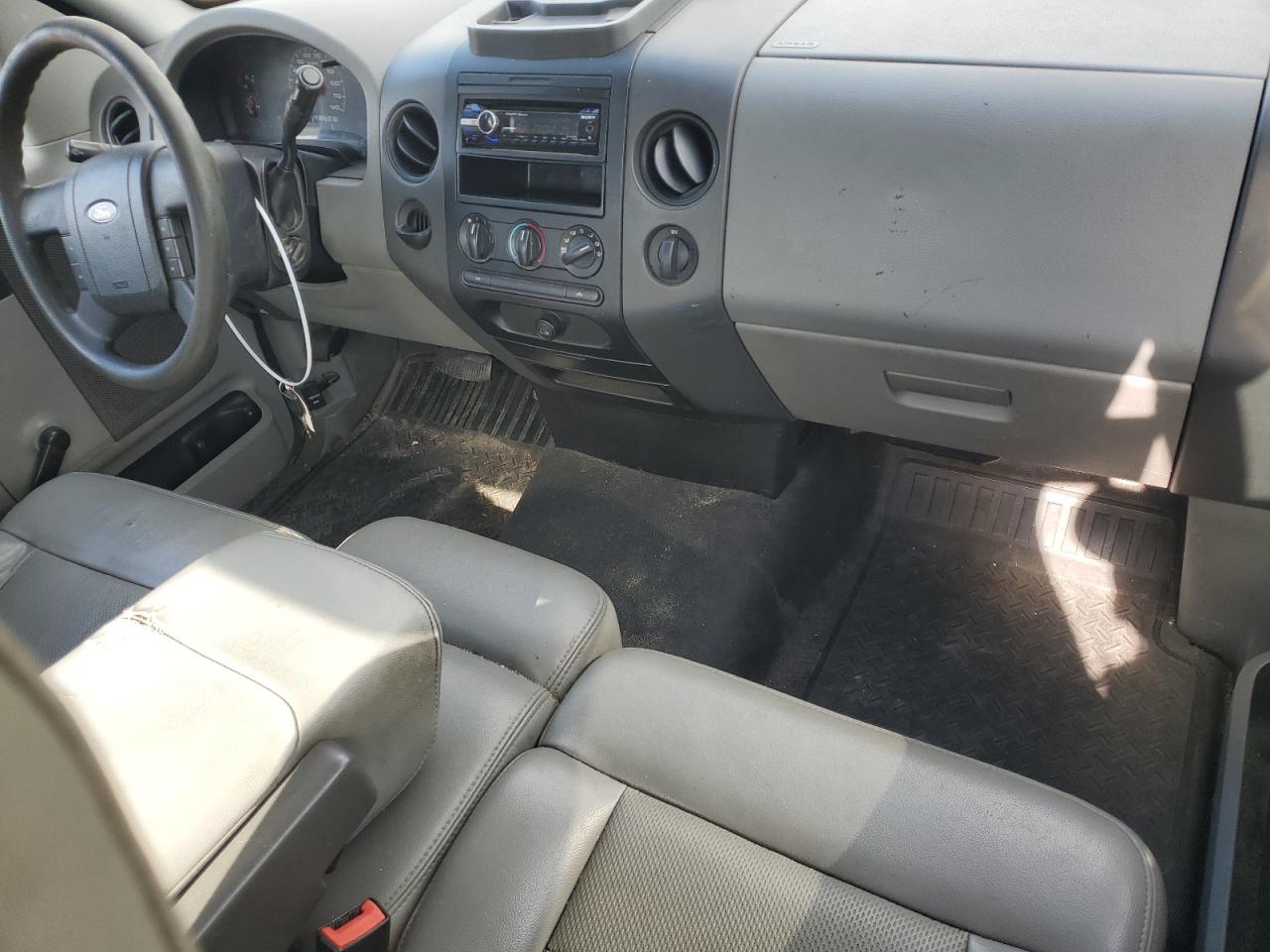 2006 Ford F-150 VIN 1FTRF12286NB37421 Copart auction photo, front end damage thumbnail 8