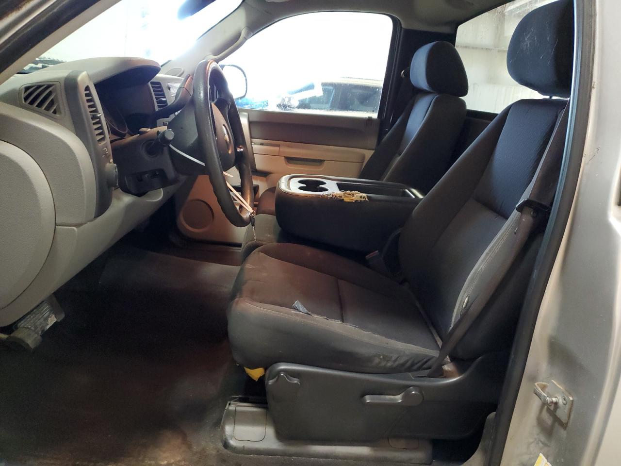 2010 Chevrolet Silverado VIN 1GCPCPEX8AZ167899 Copart auction photo, front end / side damage thumbnail 7