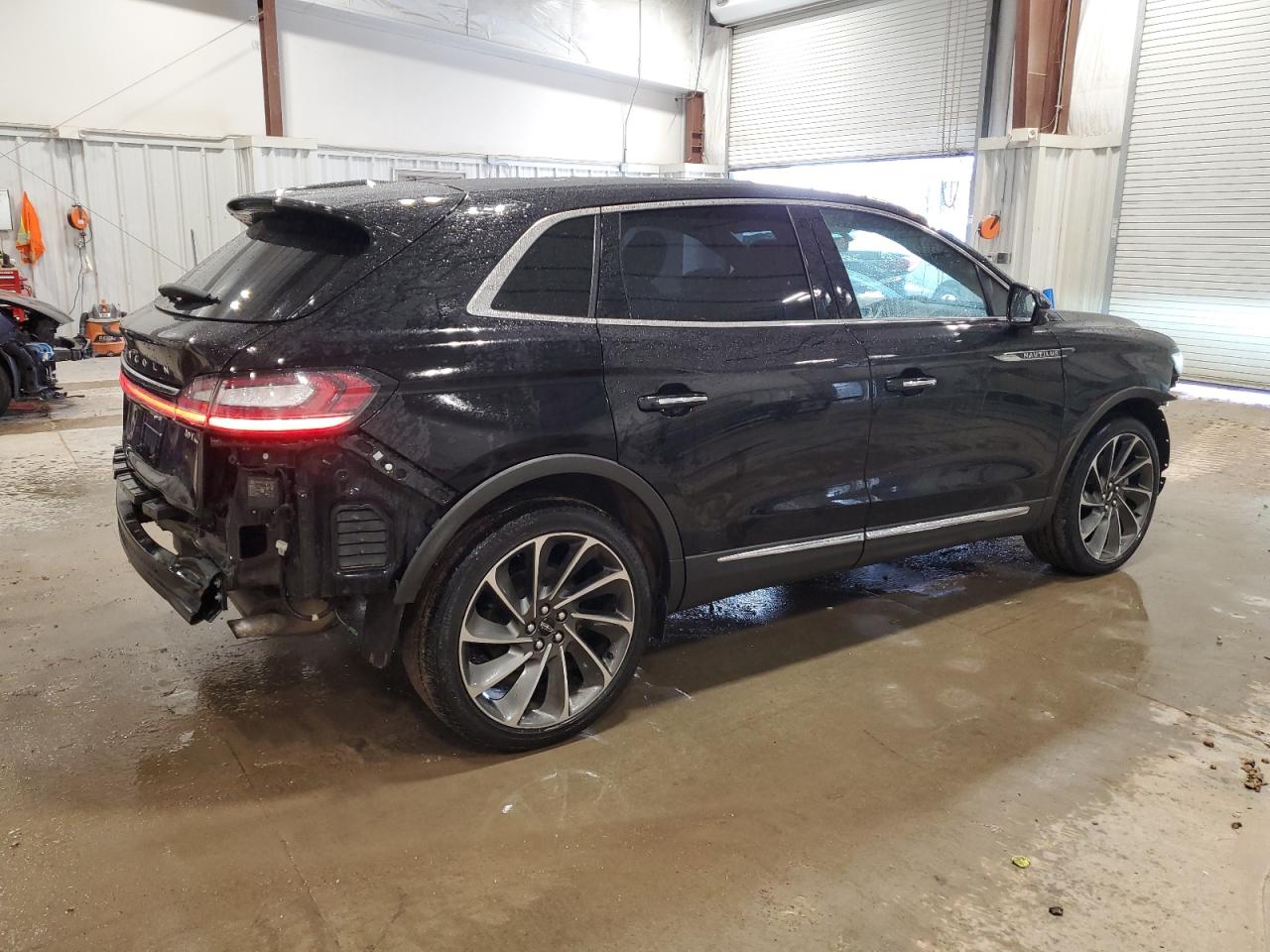 2020 Lincoln Nautilus VIN 2LMPJ8K91LBL16029 Copart auction photo, rear end / front end damage thumbnail 3