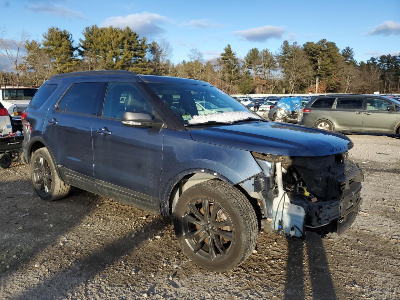 2019 Ford Explorer VIN 1FM5K8D84KGA34625 Copart auction photo, front end / side damage thumbnail 4