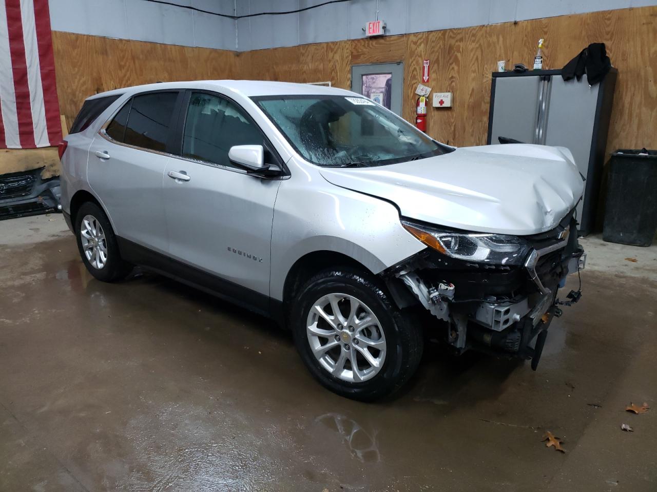 2021 Chevrolet Equinox VIN 2GNAXUEV3M6101050 Copart auction photo, front end damage thumbnail 4