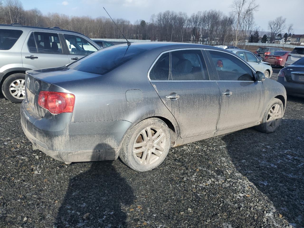 2007 Volkswagen Jetta VIN 3VWEG71K37M116579 Copart auction photo, front end damage thumbnail 3
