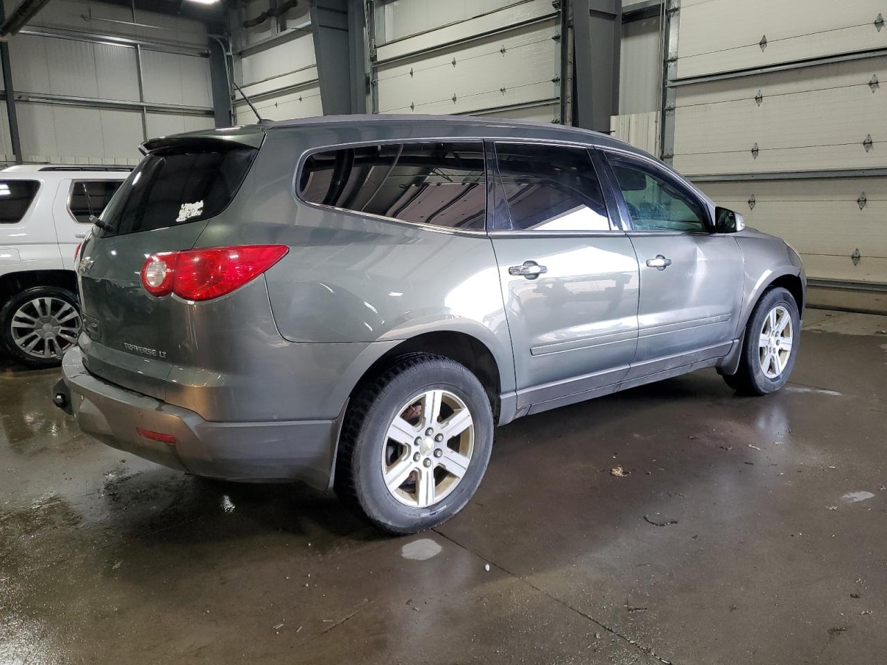 2011 Chevrolet Traverse VIN 1GNKVGED3BJ189603 Copart auction photo, side / front end damage thumbnail 3