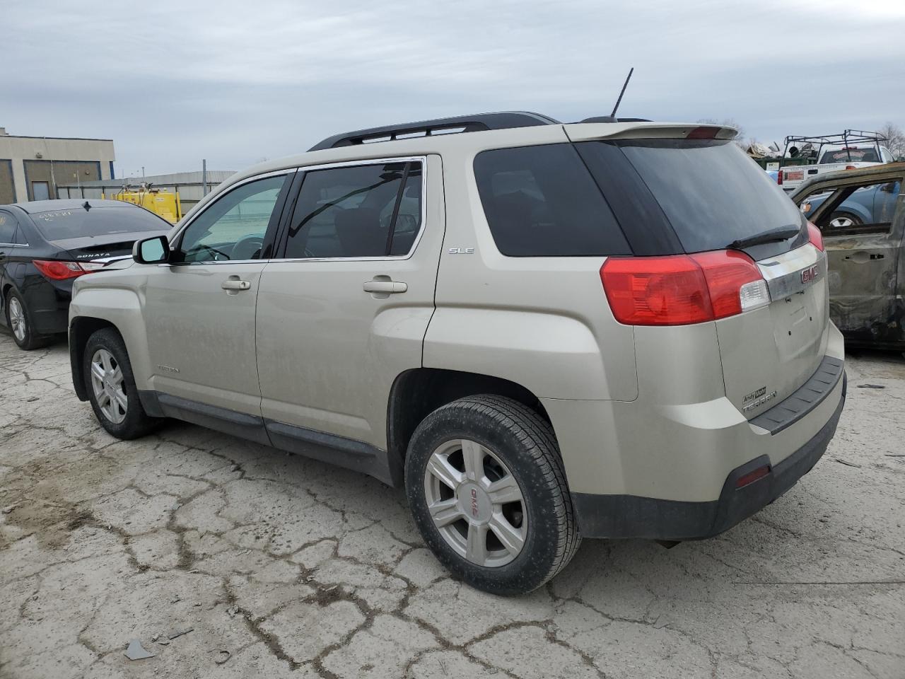 2015 GMC Terrain VIN 2GKALREKXF6162913 Copart auction photo, front end damage thumbnail 2