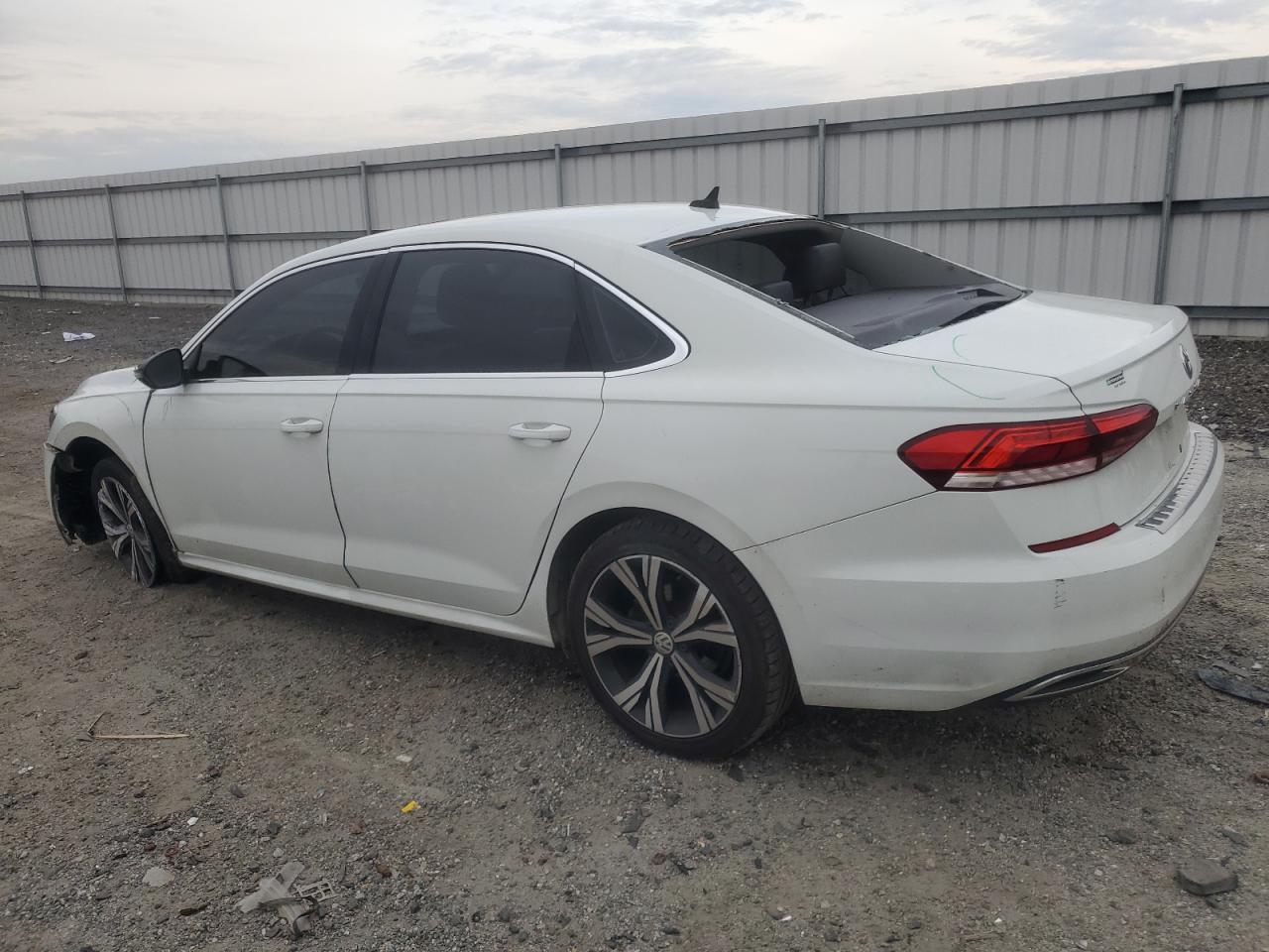 2021 Volkswagen Passat VIN 1VWSA7A34MC012368 Copart auction photo, front end / minor dent/scratches damage thumbnail 2
