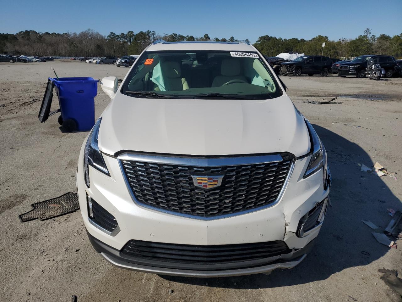 2020 Cadillac XT5 VIN 1GYKNCRS5LZ230269 Copart auction photo, side / front end damage thumbnail 5
