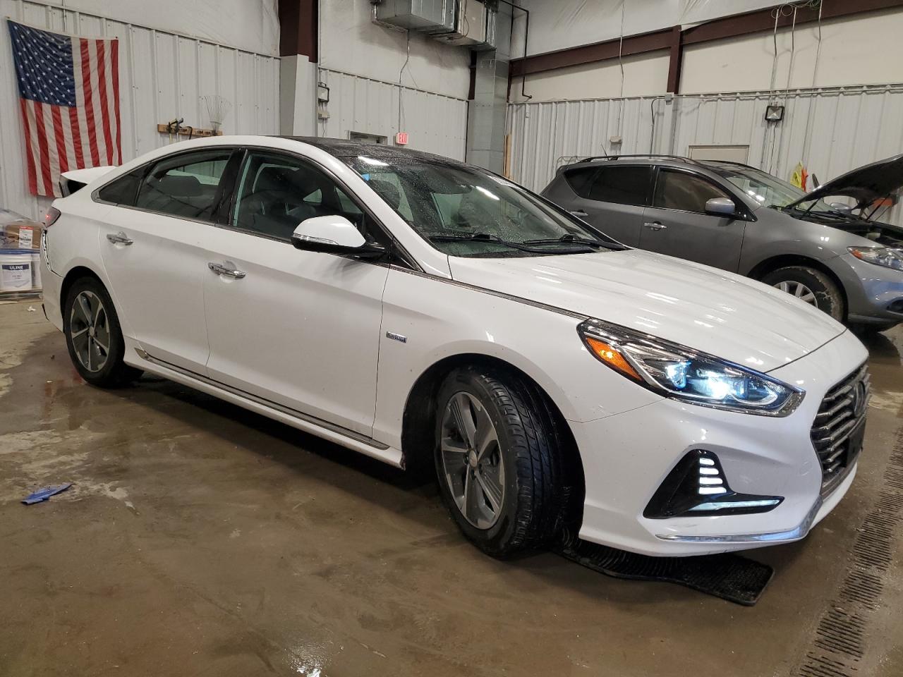 2018 Hyundai Sonata VIN KMHE34L3XJA083972 Copart auction photo, rear end damage thumbnail 4