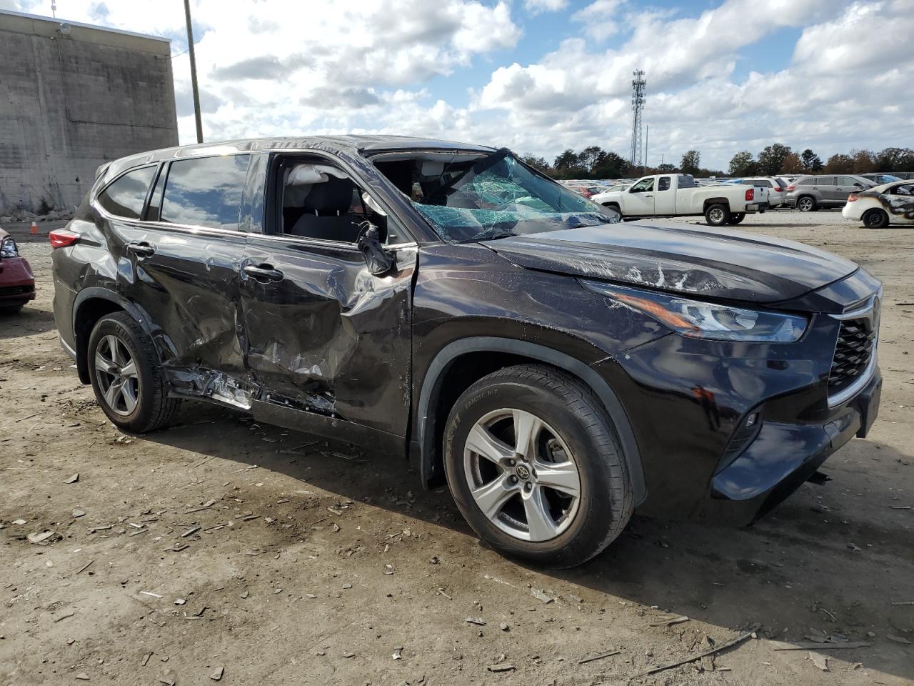 2020 Toyota Highlander VIN 5TDBZRBH7LS029745 Copart auction photo, rollover damage thumbnail 4
