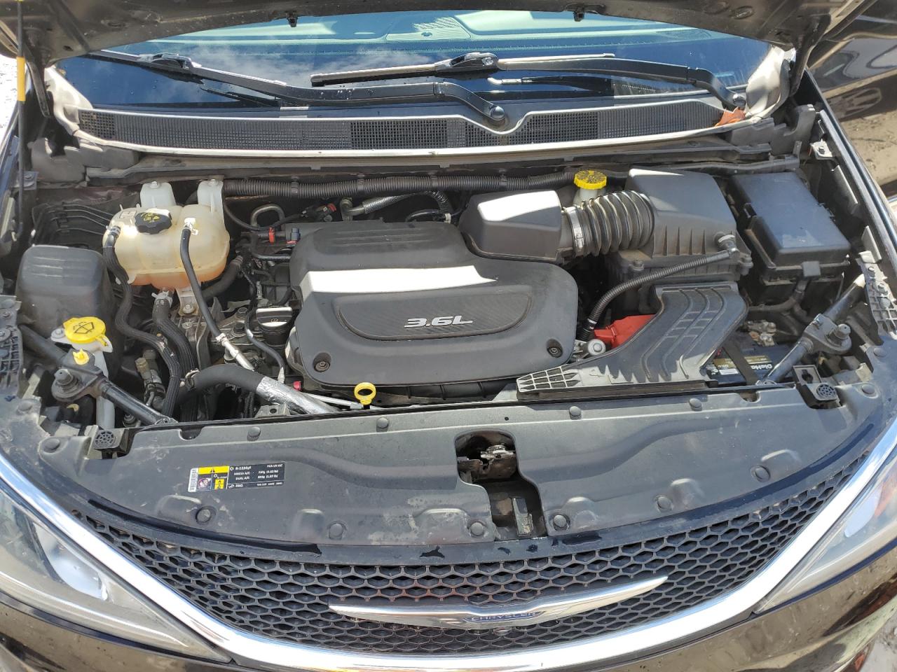 2017 Chrysler Pacifica VIN 2C4RC1EG6HR525575 Copart auction photo, side / minor dent/scratches damage thumbnail 12