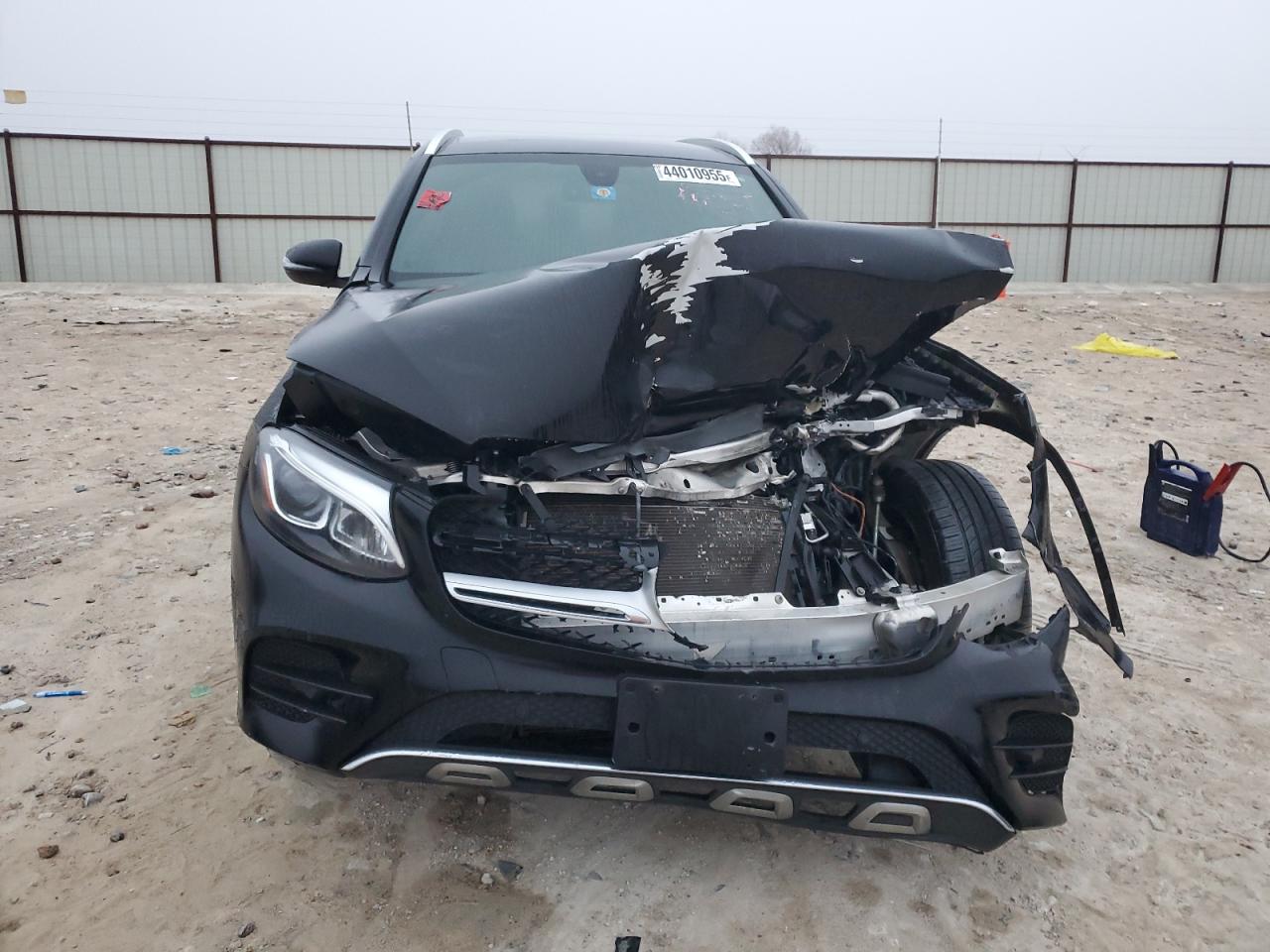 2019 Mercedes-Benz GLC VIN WDC0G4JB0KV138642 Copart auction photo, front end damage thumbnail 5