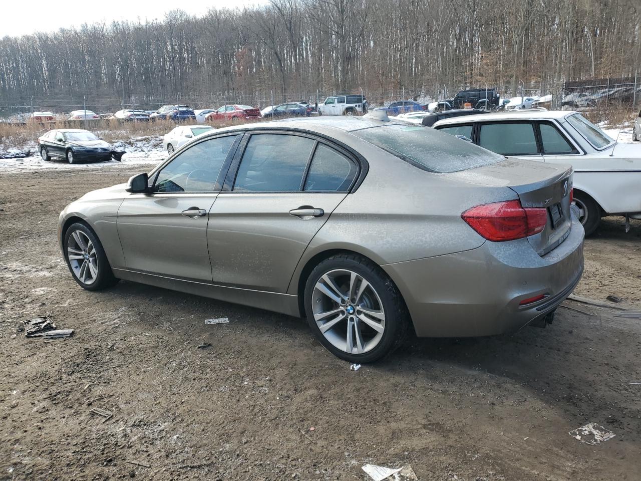 2016 BMW 3er VIN WBA8E3G53GNT80033 Copart auction photo, side / front end damage thumbnail 2