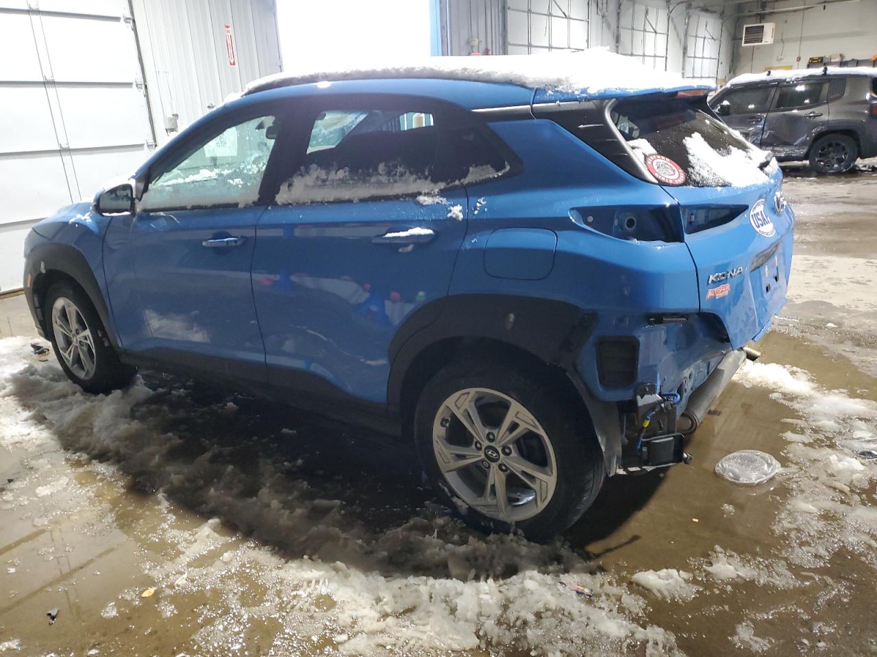 2022 Hyundai Kona VIN KM8K6CAB6NU842135 Copart auction photo, all over / minor dent/scratches damage thumbnail 2