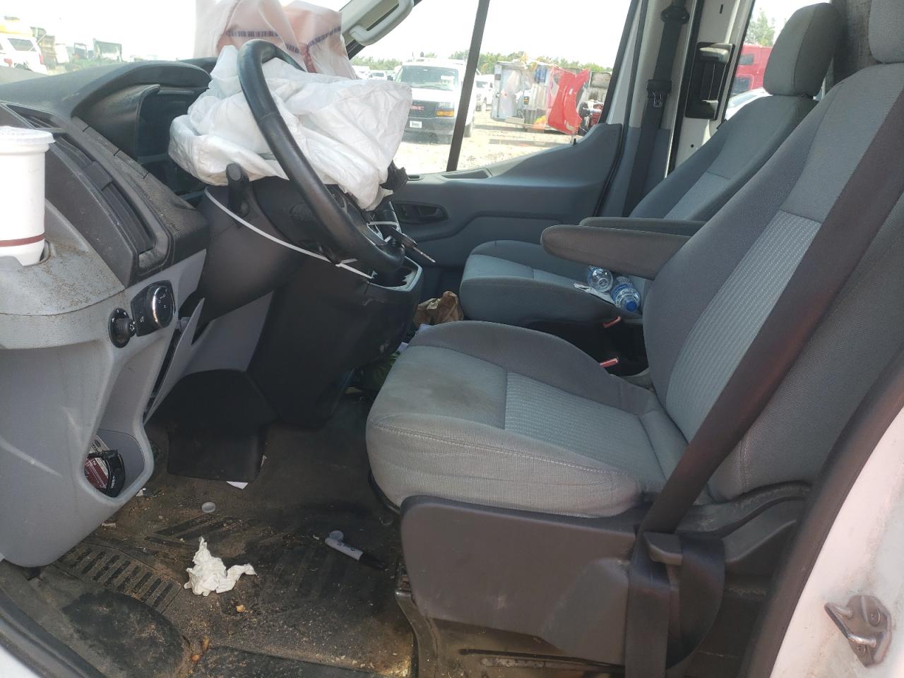 2016 Ford Transit VIN 1FTYR2CG3GKA28855 Copart auction photo, front end / minor dent/scratches damage thumbnail 7