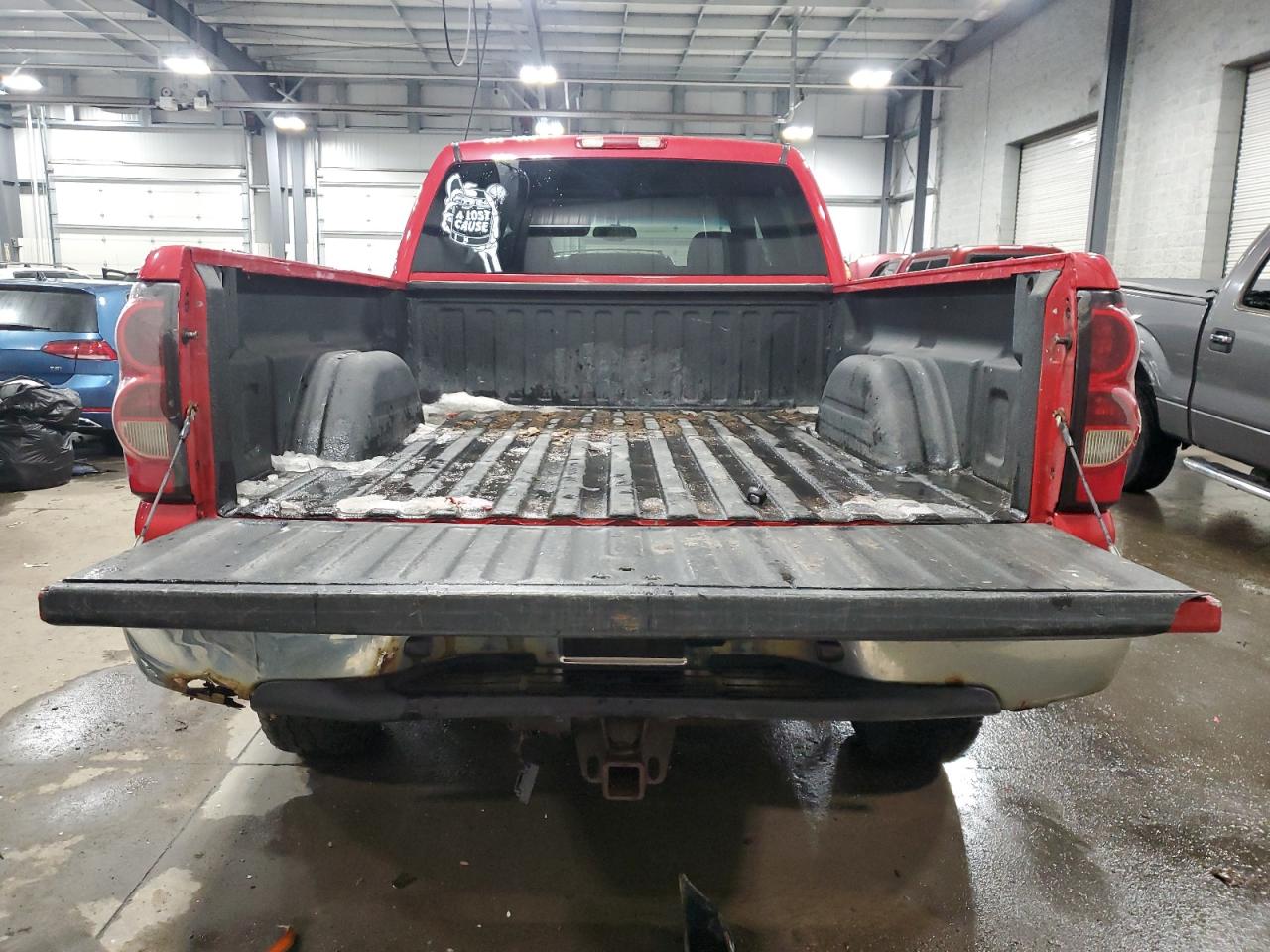 2006 Chevrolet Silverado VIN 1GCHK23D66F234785 Copart auction photo, front end damage thumbnail 6