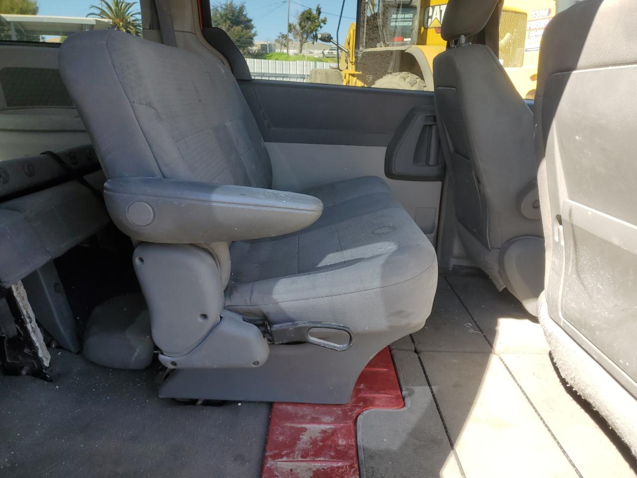 2008 Chrysler Town & Country VIN 2A8HR44H58R773234 Copart auction photo, front end damage thumbnail 11
