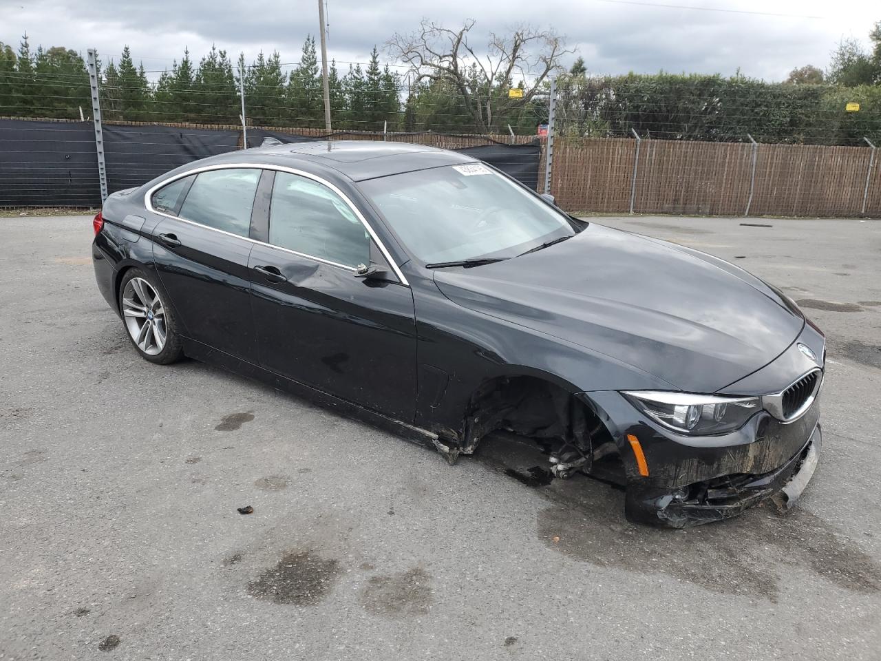 2019 BMW 4er VIN WBA4J7C5XKBM76520 Copart auction photo, front end / side damage thumbnail 4