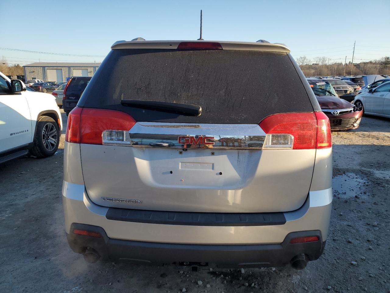 2015 GMC Terrain VIN 2GKFLRE30F6225578 Copart auction photo, front end damage thumbnail 6