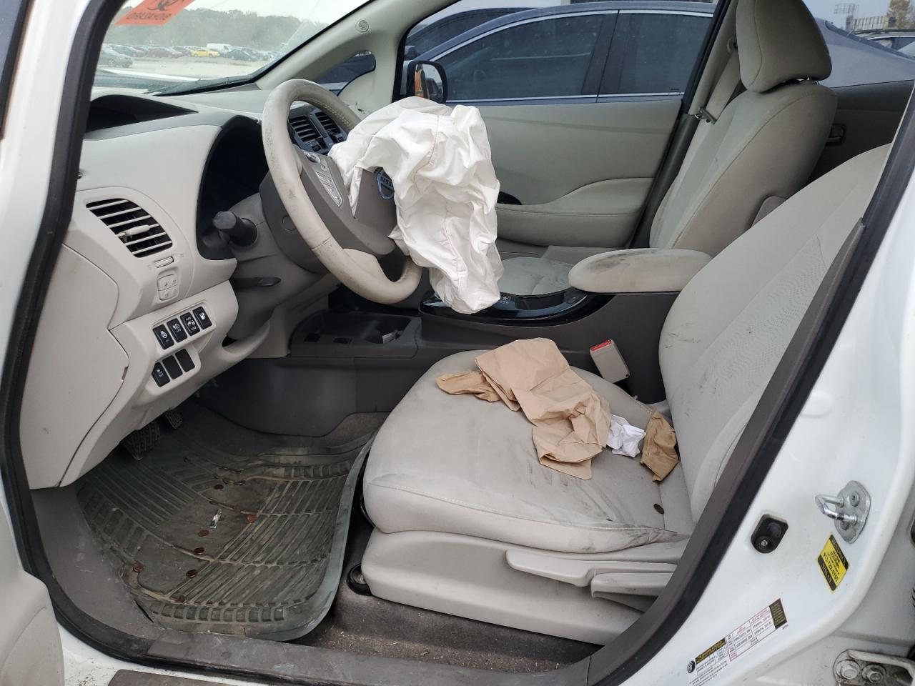 2014 Nissan Leaf VIN 1N4AZ0CP3EC335591 Copart auction photo, front end damage thumbnail 7